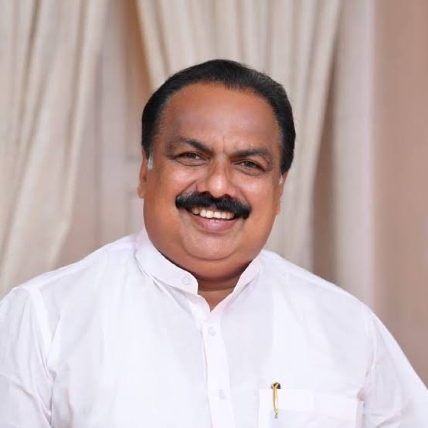 സംസ്ഥാനത്ത് കോൺഗ്രസിൽ  അഴിച്ചു പണിക്ക് സാധ്യതയേറെ...  നാലിലേറെഡിസിസി പ്രസിഡന്റുമാർ മാറിയേക്കും...