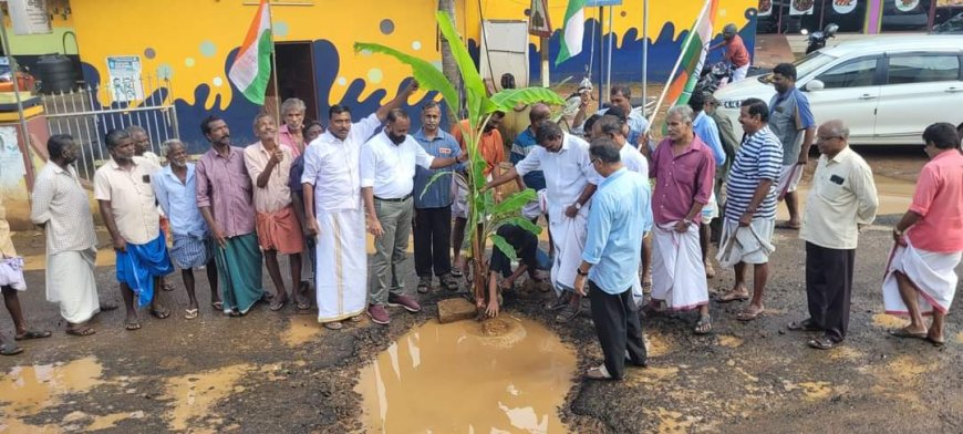 ഫ്ലെക്സിൽ സർക്കാരിൻറെ വികസന പെരുമഴ, റോഡിലെ കുഴിക്ക്  കുറ്റം എംഎൽഎയ്ക്കും. കടുത്തുരുത്തി വീണ്ടും കേരള കോൺഗ്രസ് പോരാട്ടത്തിന്  വേദിയാകുന്നു